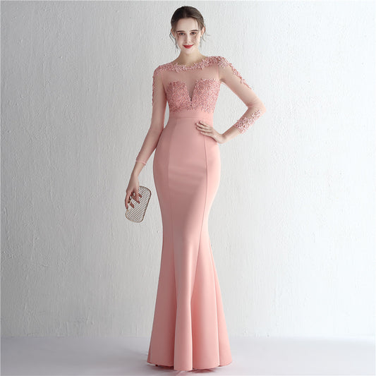 Vestido de Festa Longo com Detalhes em Renda e Apliques Florais Rosé