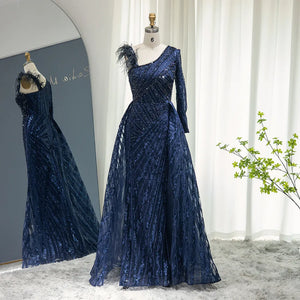 Vestido de Festa com Pluma Adornado com Brilho - Modelo Especial