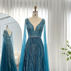 Vestido de Festa Luxo Decorado em Cristais e com Manga Capa