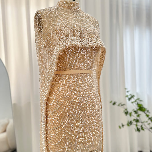 Vestido de Festa Luxuoso com Pérolas e Capa