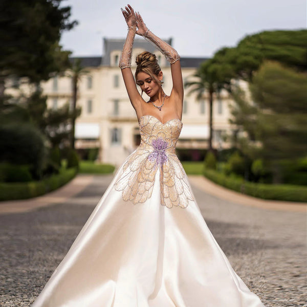 Vestido de Festa Longo Champanhe Buttlerfly - Modelo Especial