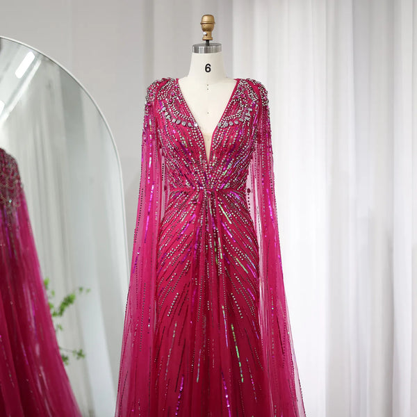 Vestido de Festa Maxi Luxo Adornado em Cristais com Capa Detalhada