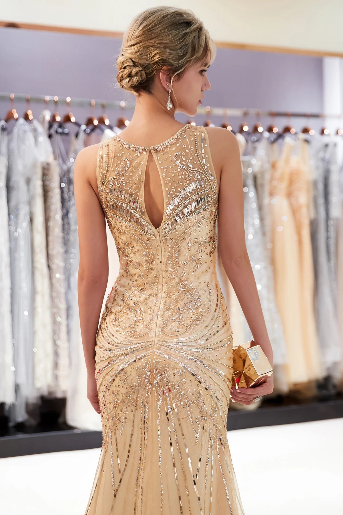 Vestido longo deals dourado com pedraria