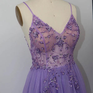 Vestido de Festa na Cor Lavanda com Brilhos na Parte Superior